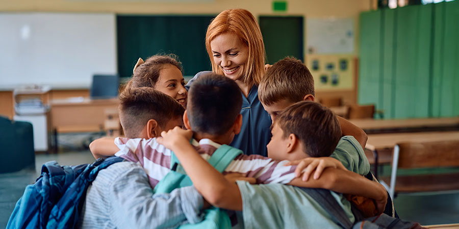 Dia do Professor reforça o valor de quem transforma o aprendizado em inspiração